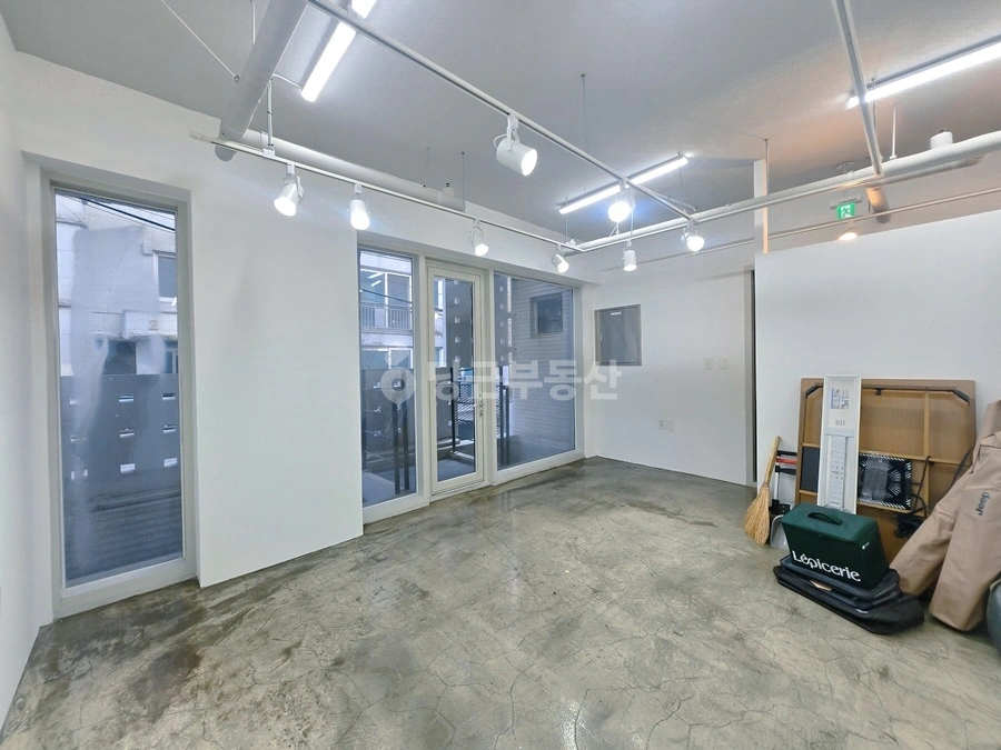 서울특별시 강남구 역삼동 사무실 사진 1