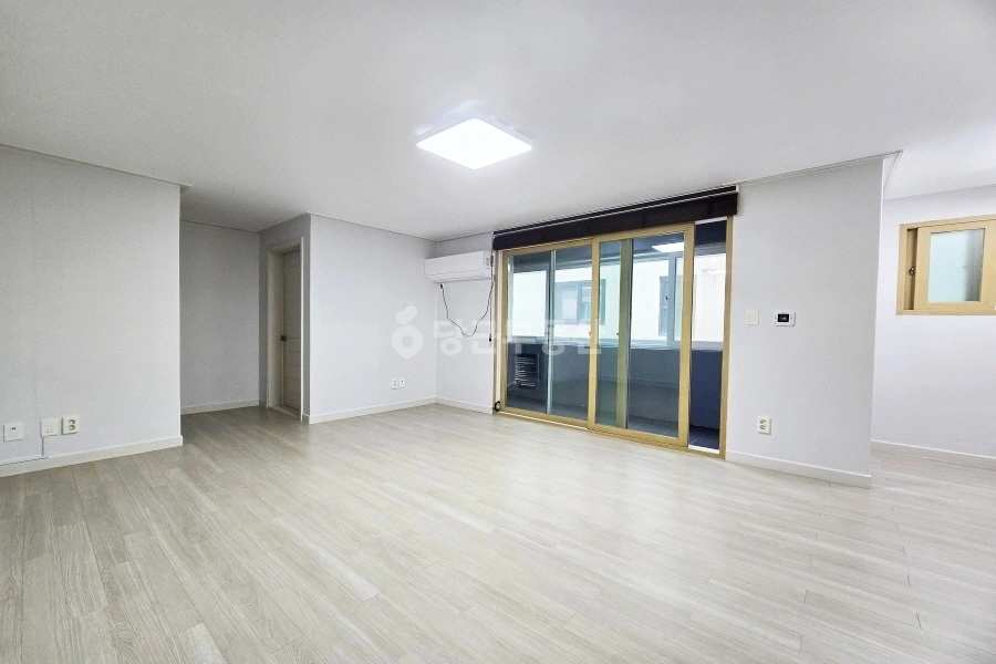 서울특별시 강남구 역삼동 원룸 사진 1