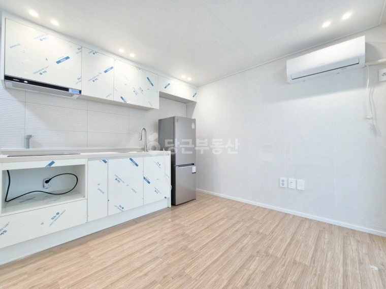 대전광역시 서구 탄방동 원룸 사진 1