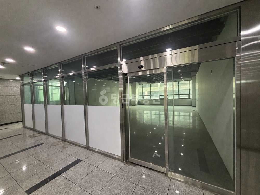 경기도 수원시 권선구 금곡동 상가 사진 1