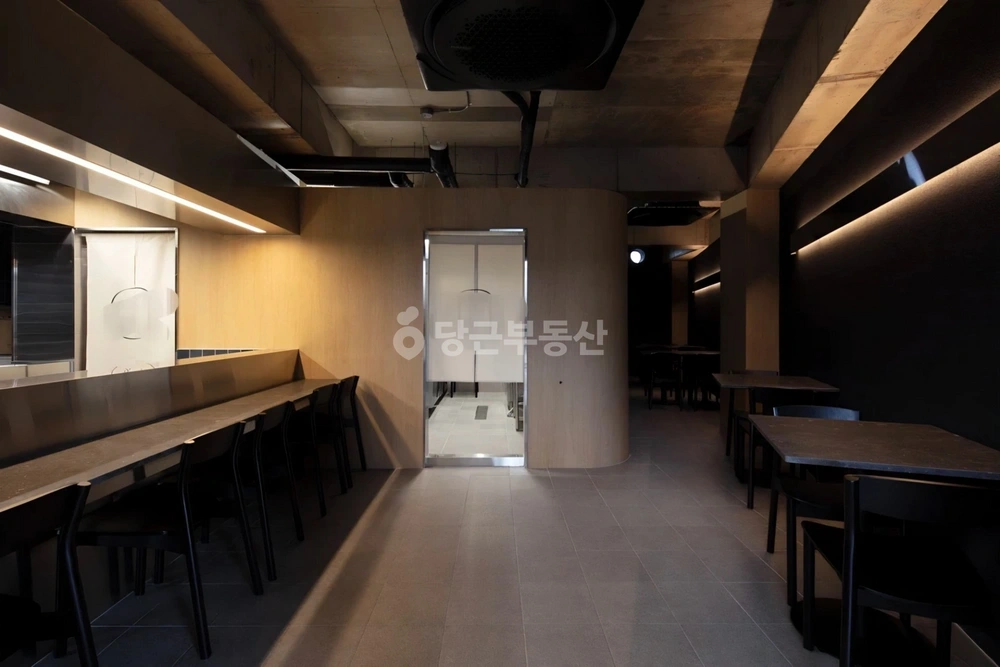제주특별자치도 제주시 용담1동 상가 사진 1