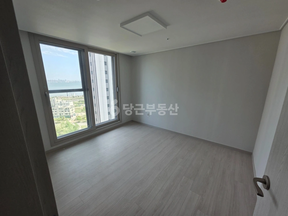 인천광역시 영종구 운남동 아파트 사진 1