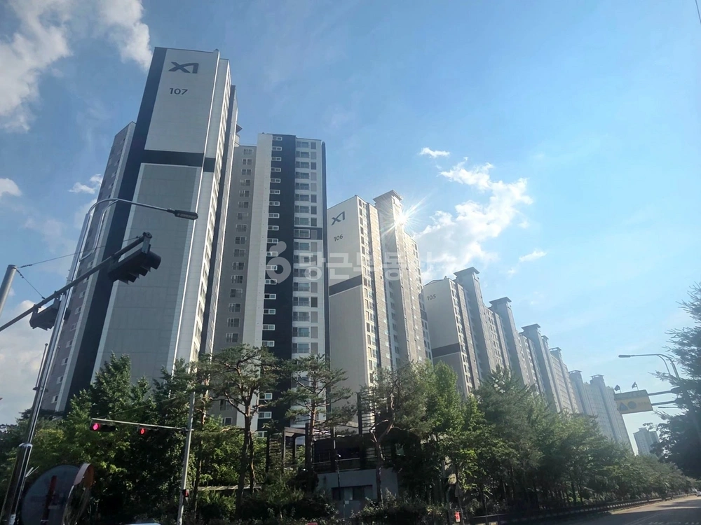 전남광주통합특별시 광산구 장덕동 아파트 사진 1