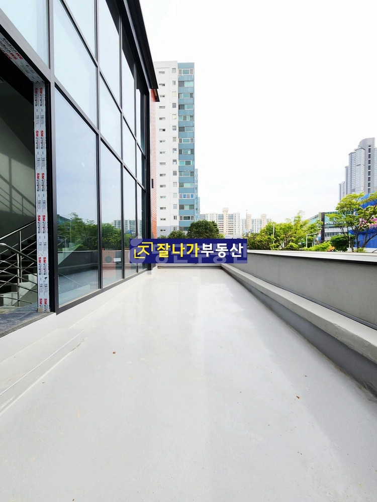 경기도 고양시 일산서구 탄현동 상가 사진 1
