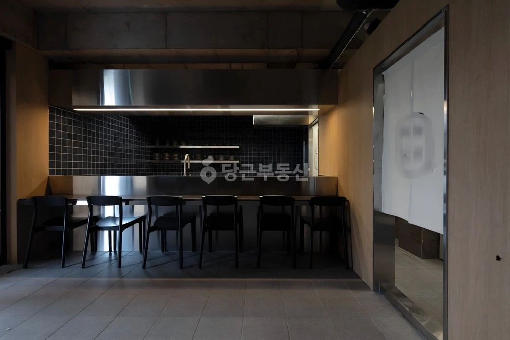 제주특별자치도 제주시 용담1동 상가 사진 1