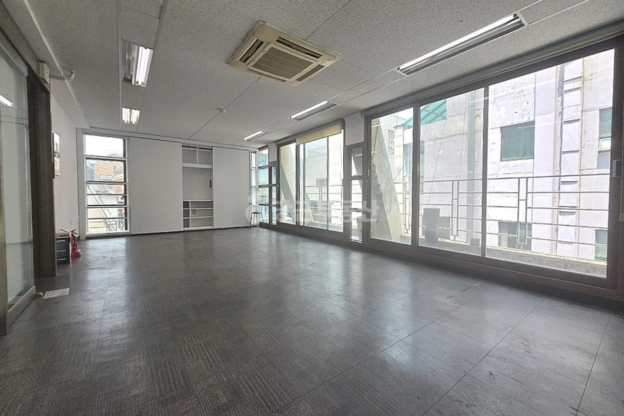 서울특별시 강남구 역삼동 사무실 사진 1