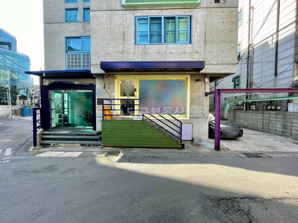 서울특별시 마포구 서교동 상가 사진 1