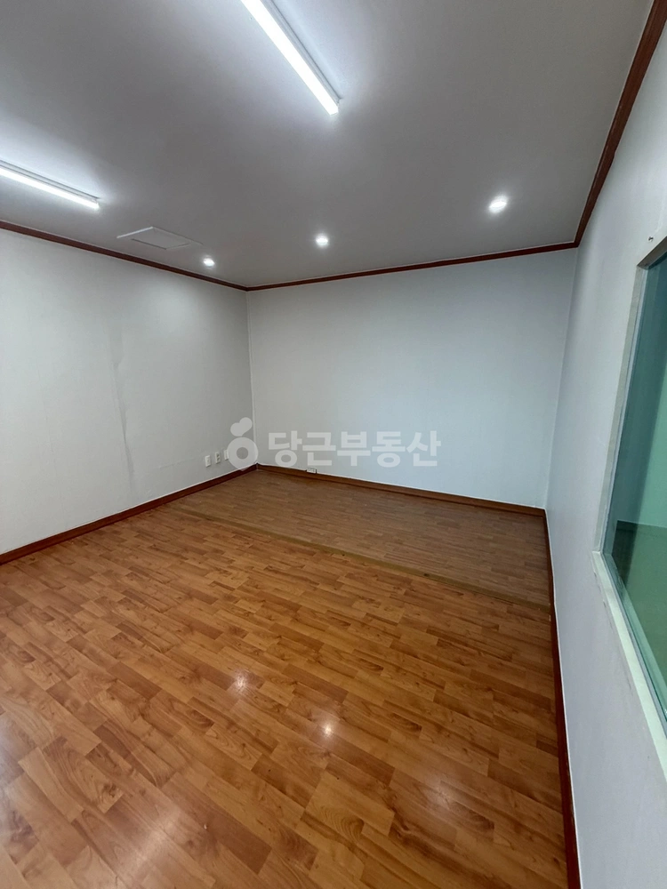 부산광역시 남구 대연동 상가 사진 1