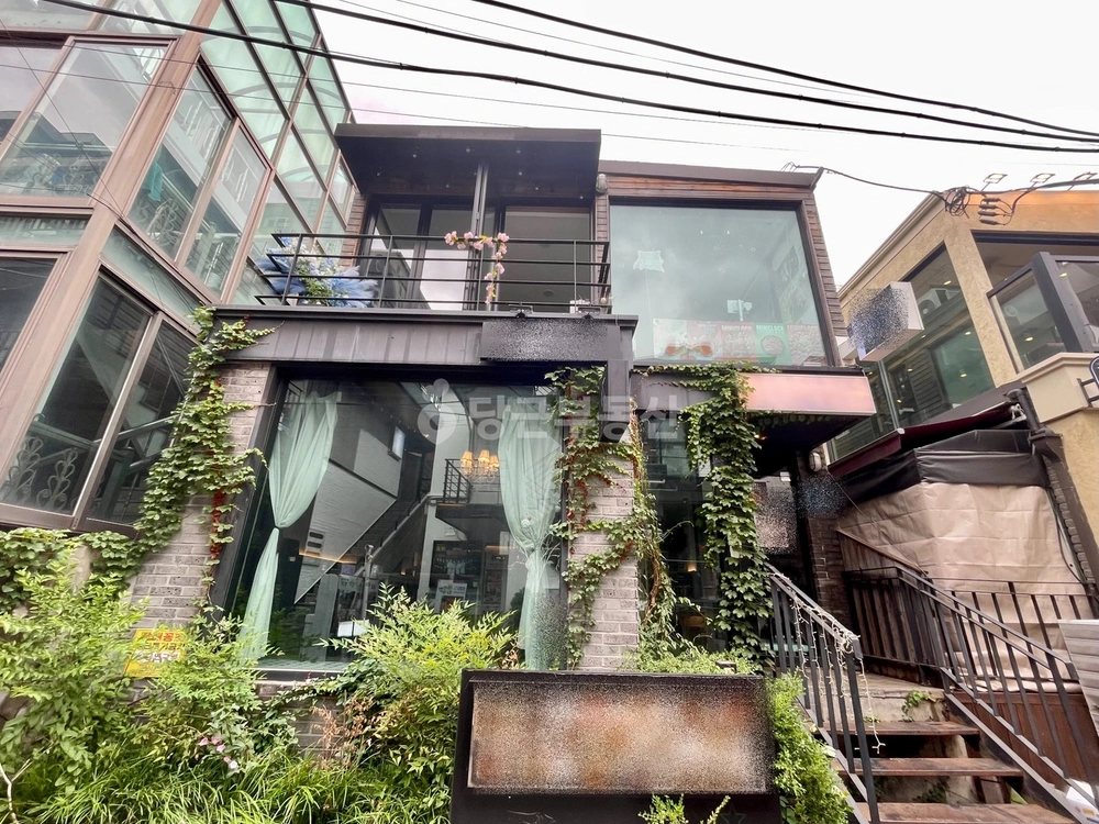 서울특별시 마포구 연남동 상가 사진 1