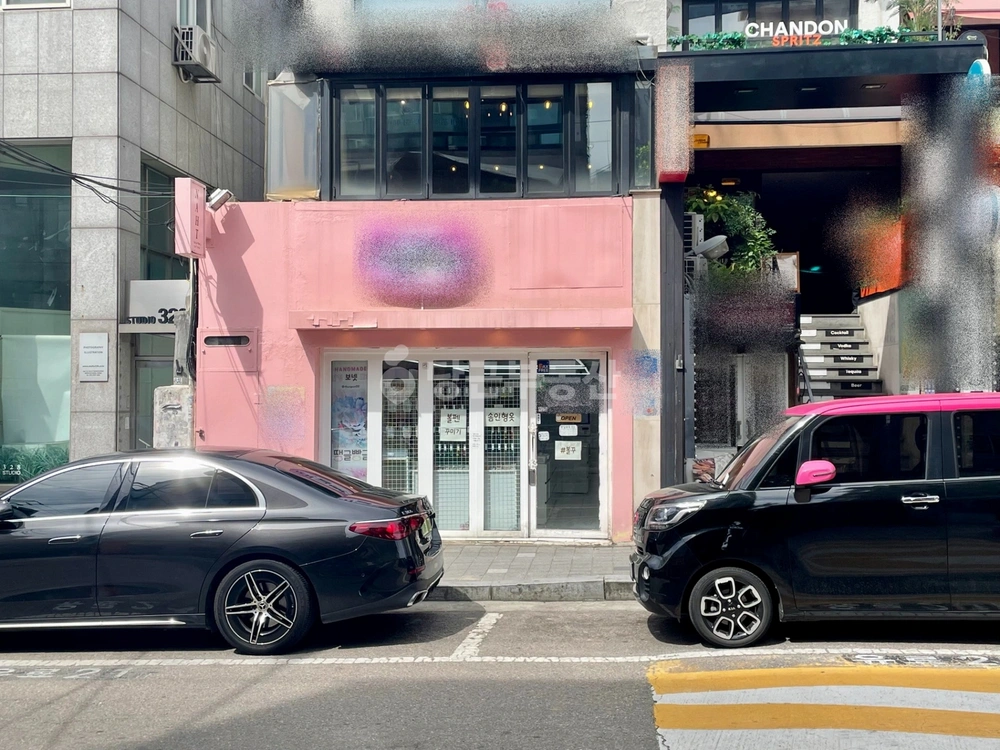 서울특별시 마포구 서교동 상가 사진 1