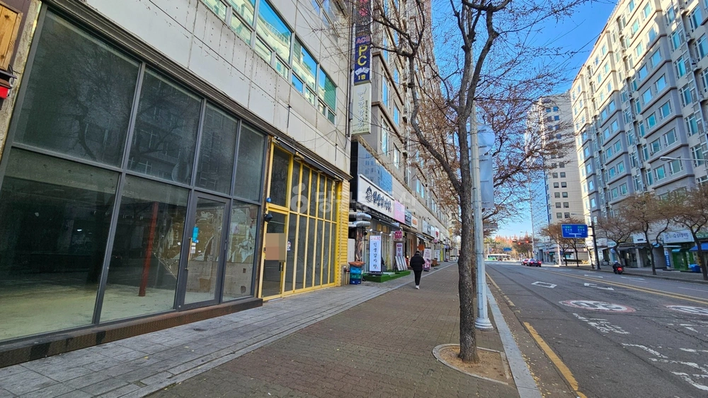경기도 고양시 일산동구 장항동 상가 사진 1