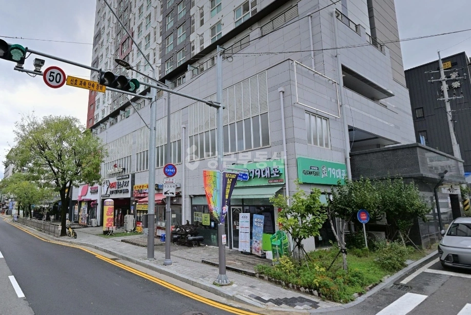 대전광역시 서구 갈마동 상가 사진 1
