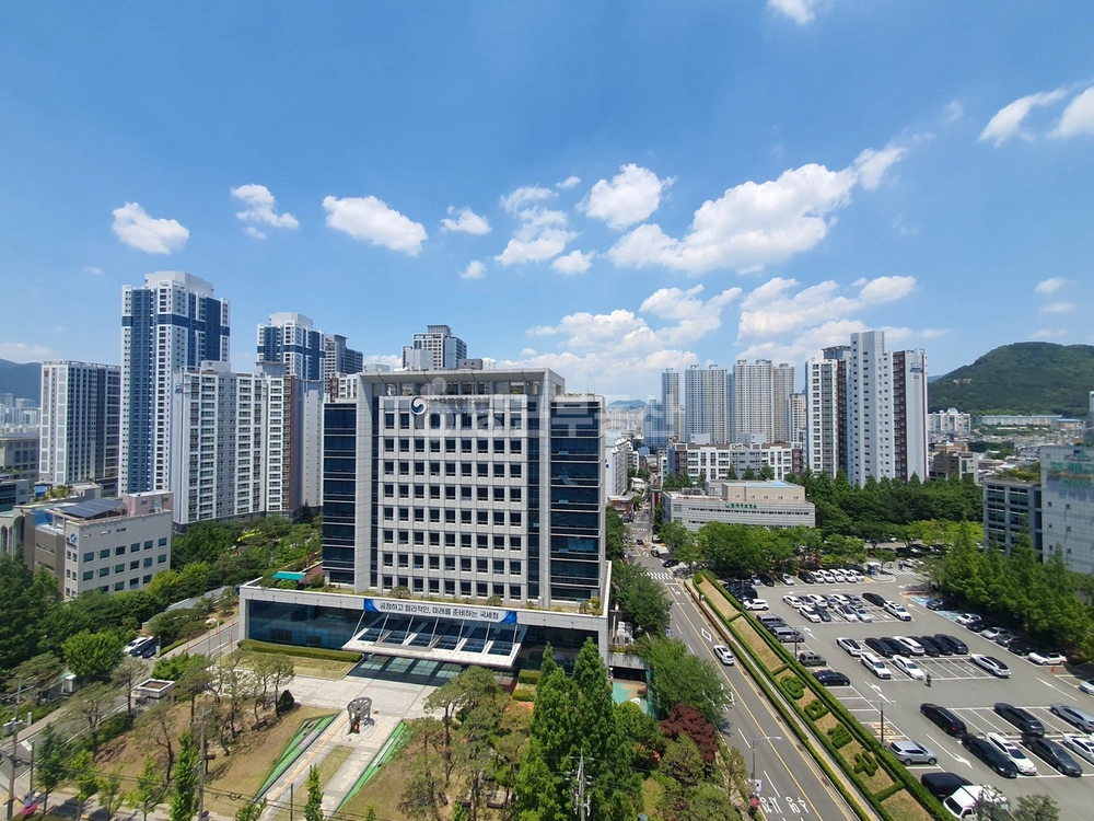 부산광역시 연제구 연산동 아파트 사진 1