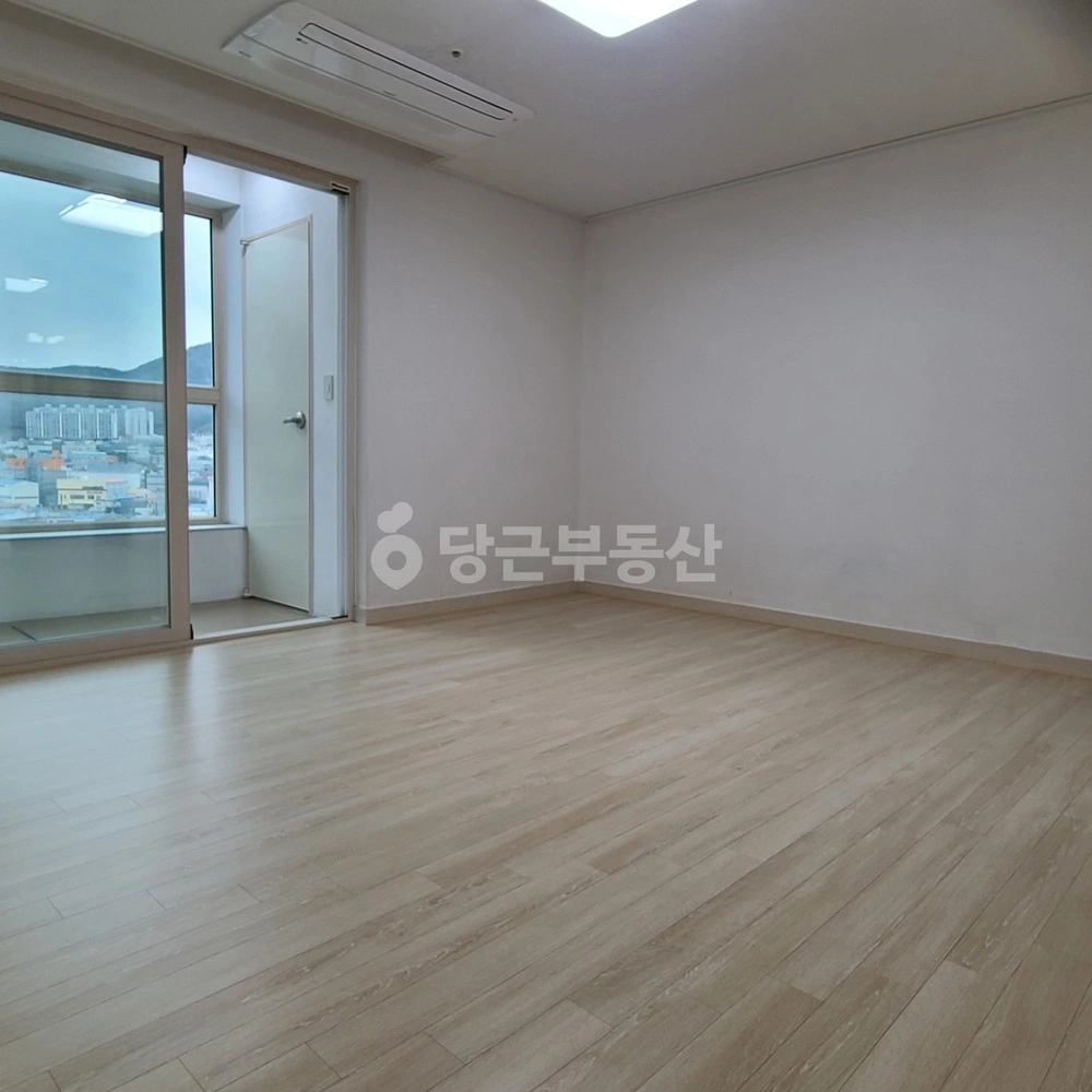 부산광역시 사하구 장림동 아파트 사진 1