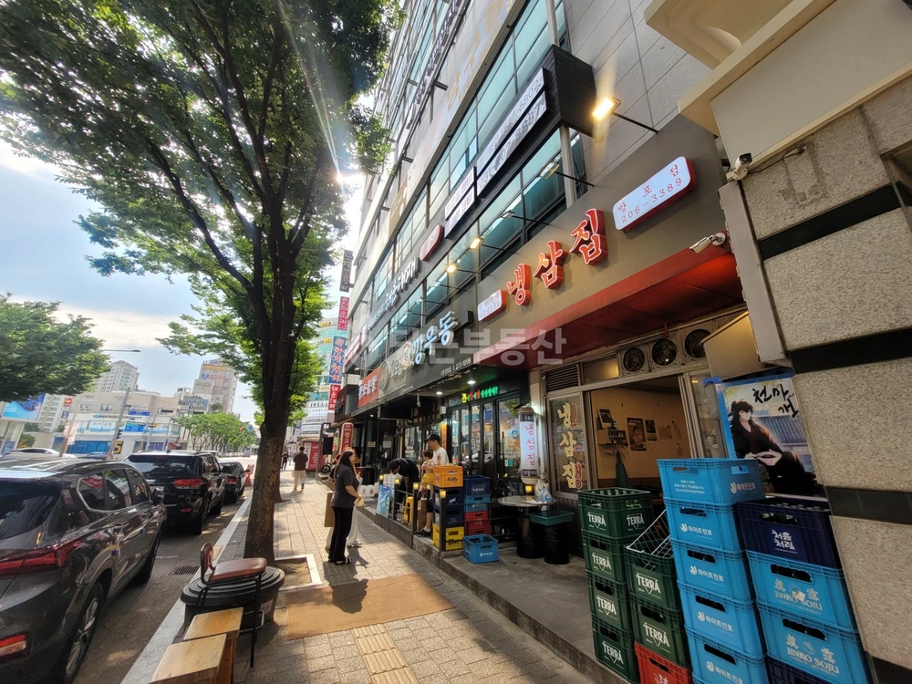 경기도 수원시 영통구 영통동 상가 사진 1