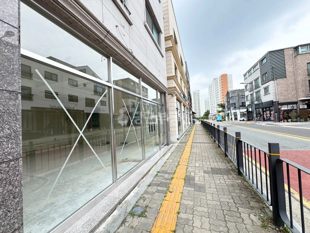 대전광역시 유성구 원신흥동 상가 사진 1