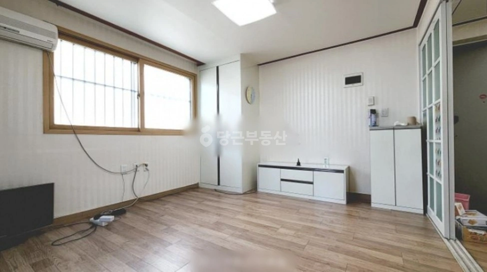 대전광역시 서구 월평동 원룸 사진 1