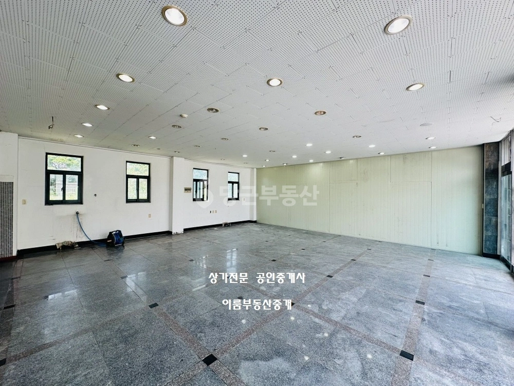 대전광역시 서구 가수원동 상가 사진 1