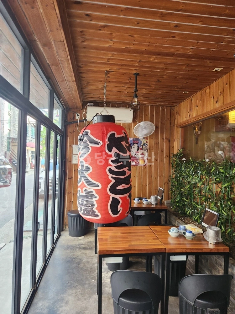 서울특별시 마포구 동교동 상가 사진 1