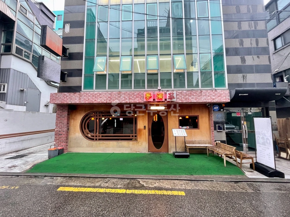 서울특별시 마포구 서교동 상가 사진 1