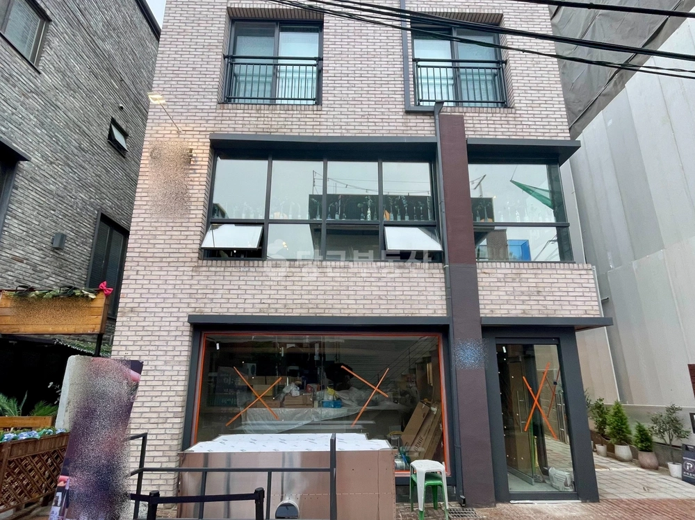 서울특별시 마포구 연남동 상가 사진 1