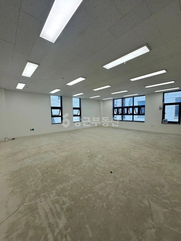 충청남도 천안시 서북구 불당동 상가 사진 1