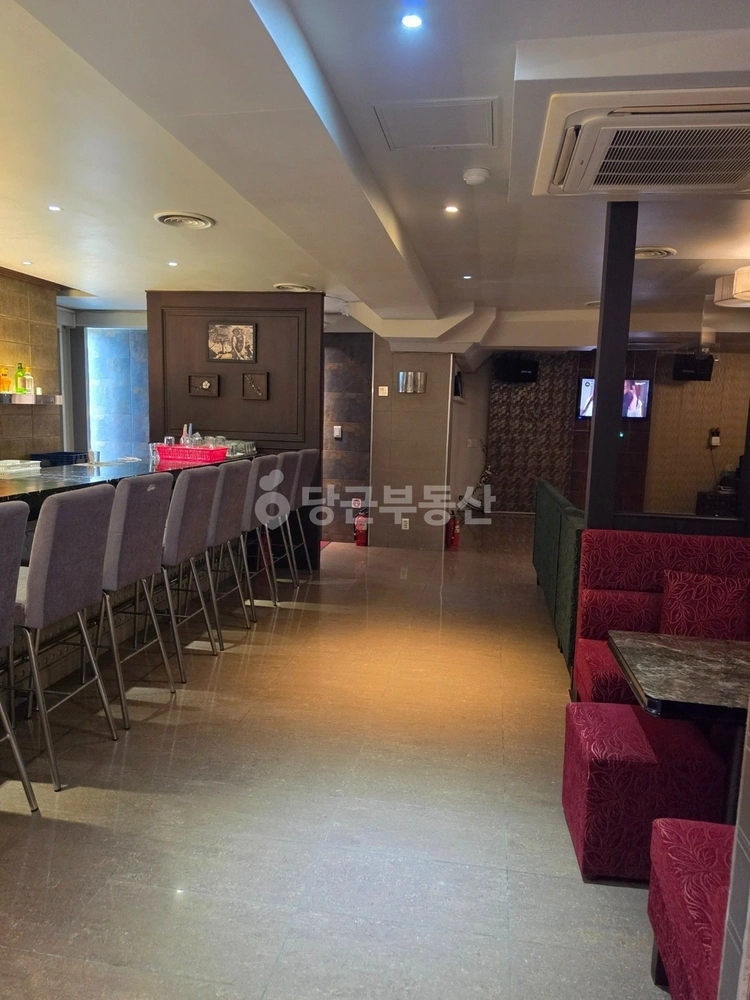 부산광역시 중구 중앙동2가 상가 사진 1
