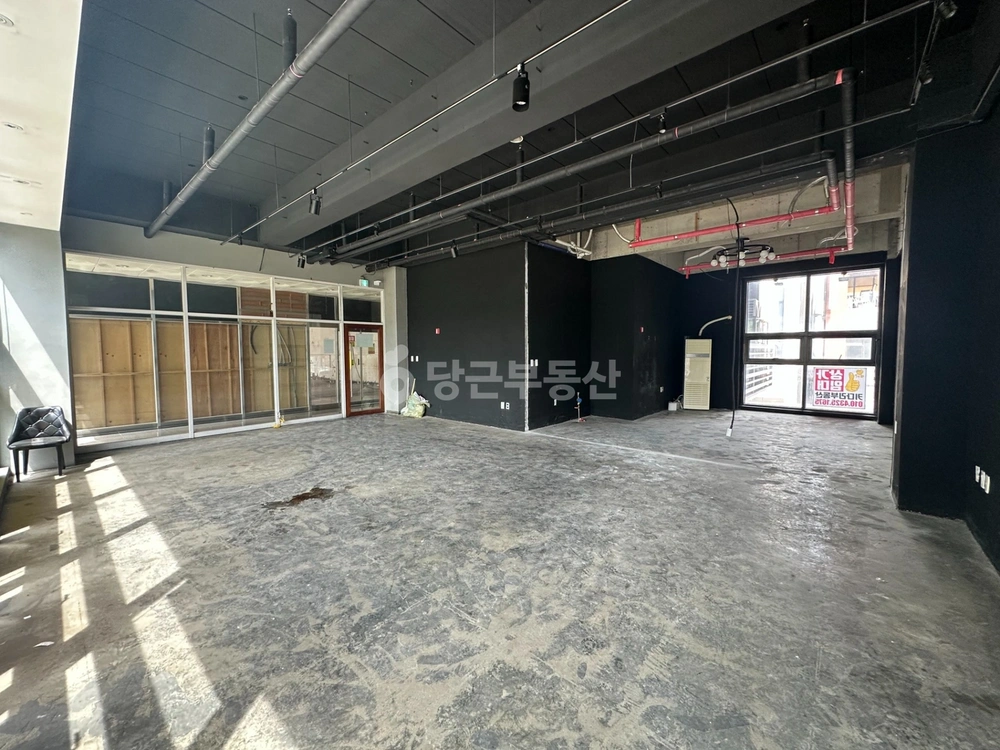 충청남도 천안시 서북구 불당동 상가 사진 1