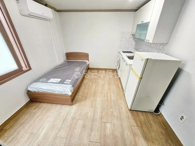 부산광역시 동래구 온천동 원룸 사진 1