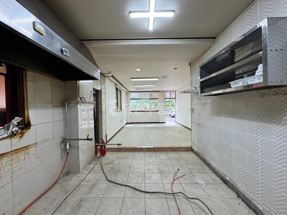 충청북도 청주시 흥덕구 복대동 상가 사진 1