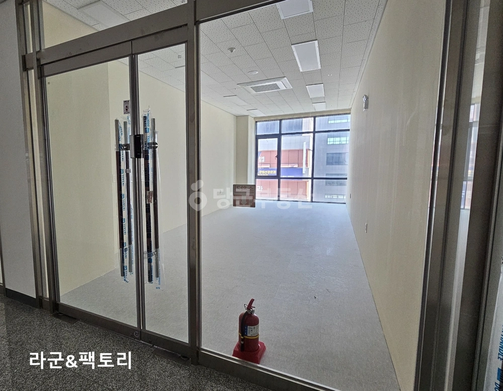 경기도 안산시 단원구 성곡동 상가 사진 1