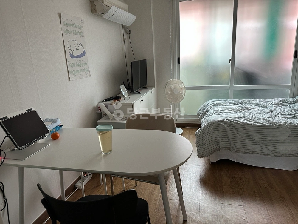 대전광역시 서구 월평동 원룸 사진 1