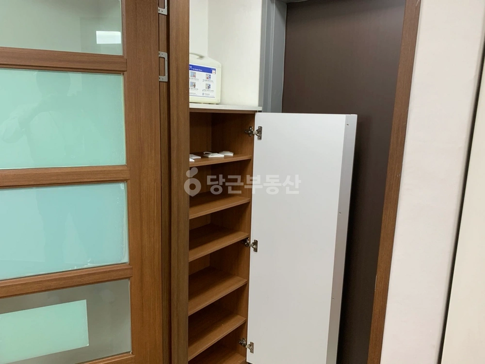 부산광역시 서구 서대신동2가 원룸 사진 1
