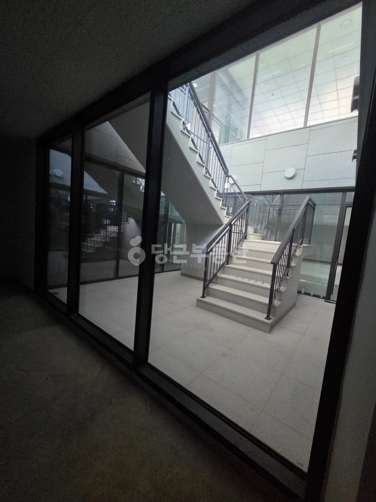 서울특별시 강남구 역삼동 상가 사진 1