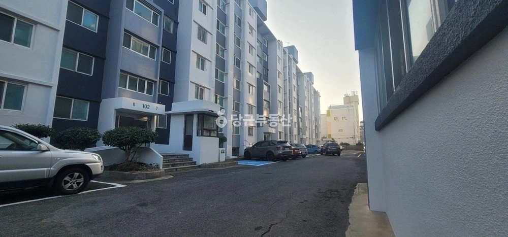 제주특별자치도 제주시 용담삼동 아파트 사진 1