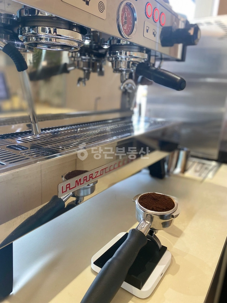 경기도 수원시 영통구 매탄동 상가 사진 1