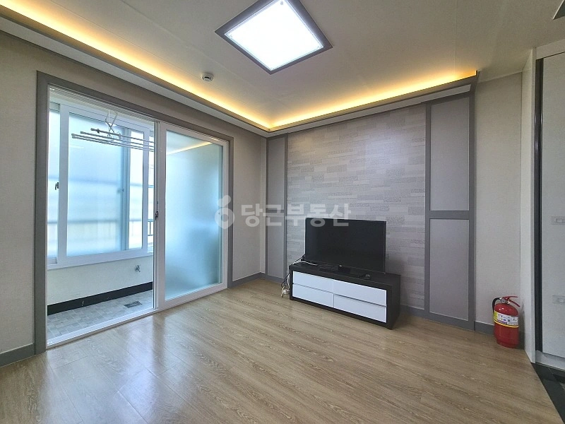 대전광역시 서구 탄방동 원룸 사진 1
