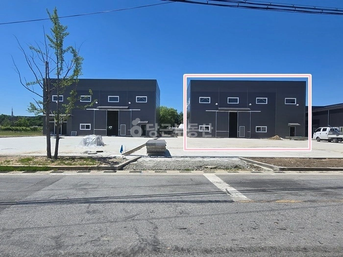 충청남도 천안시 서북구 직산읍 공장/창고 사진 1