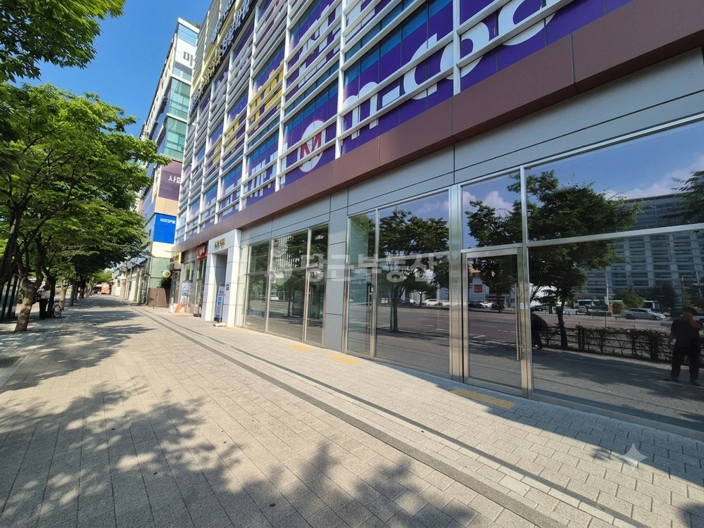 경기도 수원시 영통구 망포동 상가 사진 1