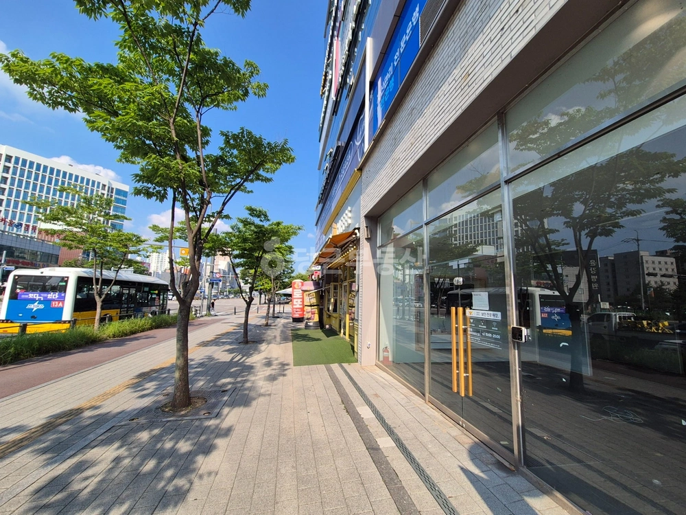 경기도 수원시 영통구 망포동 상가 사진 1