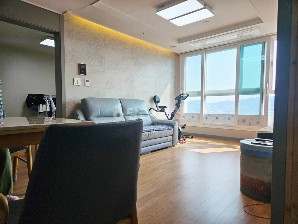 경기도 화성시 만세구 송산면 아파트 사진 1