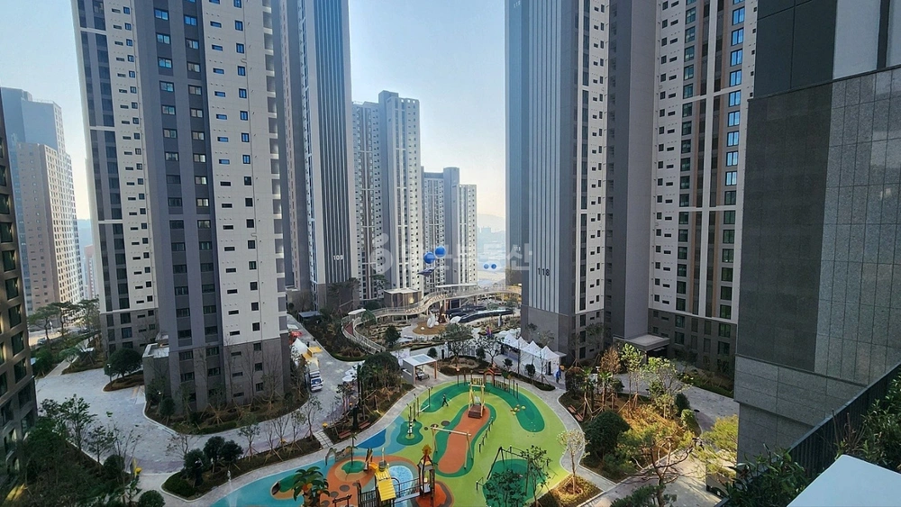 부산광역시 남구 우암동 아파트 사진 1