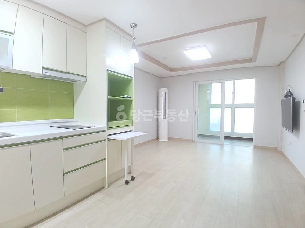 대전광역시 유성구 봉명동 아파트 사진 1