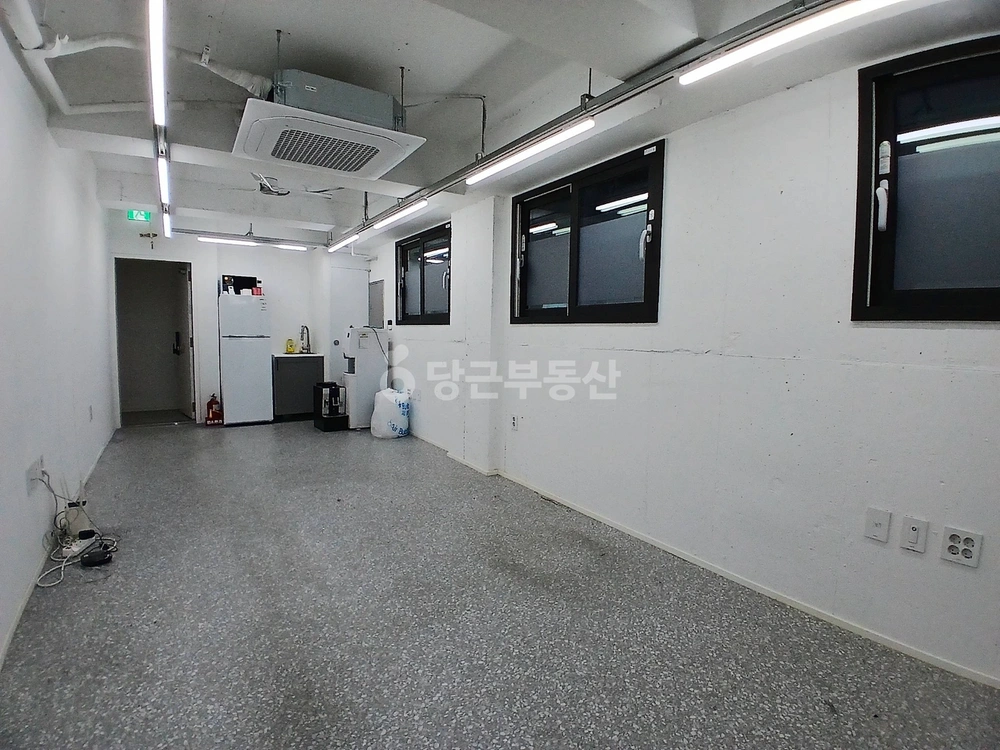 서울특별시 서대문구 창천동 사무실 사진 1