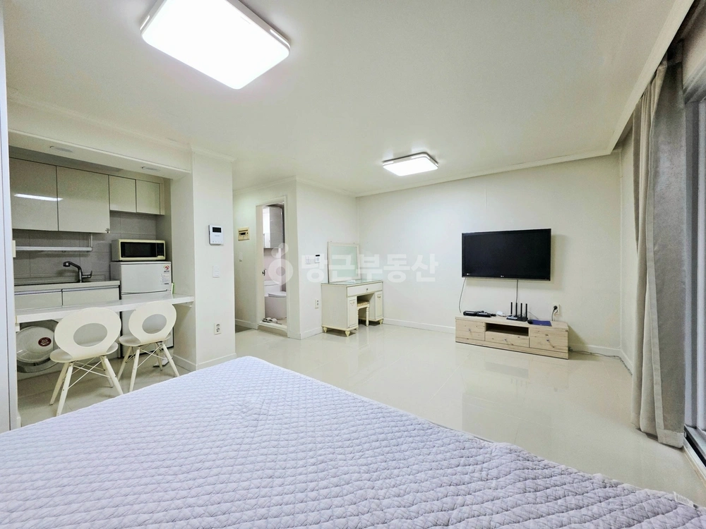 서울특별시 강남구 논현동 원룸 사진 1