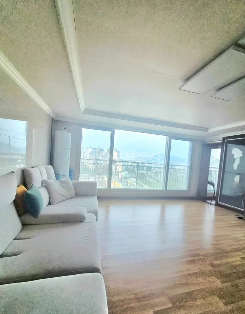 부산광역시 강서구 신호동 아파트 사진 1