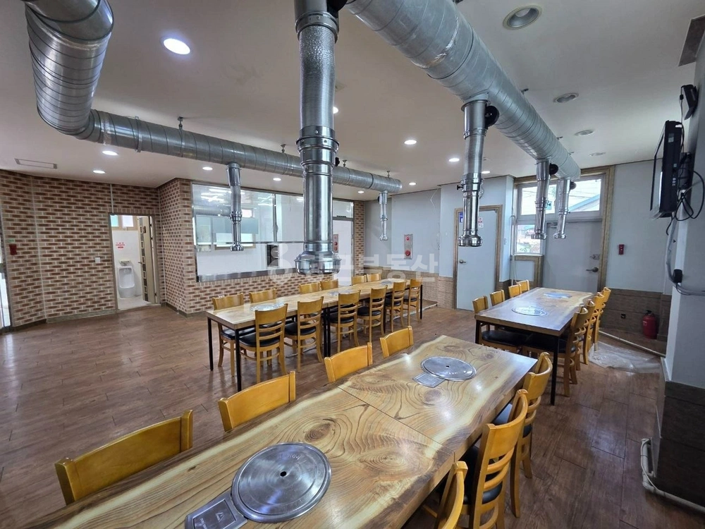 충청남도 천안시 동남구 신부동 상가 사진 1