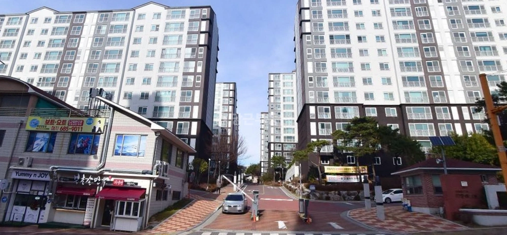 전남광주통합특별시 여수시 웅천동 아파트 사진 1