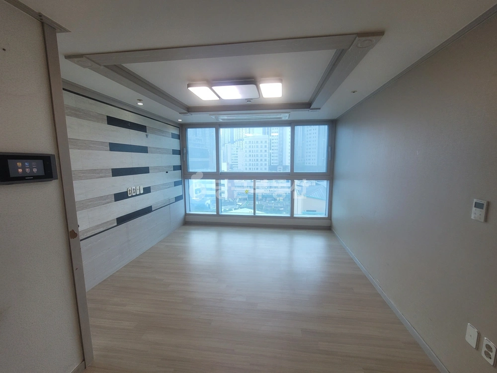 부산광역시 연제구 거제동 아파트 사진 1