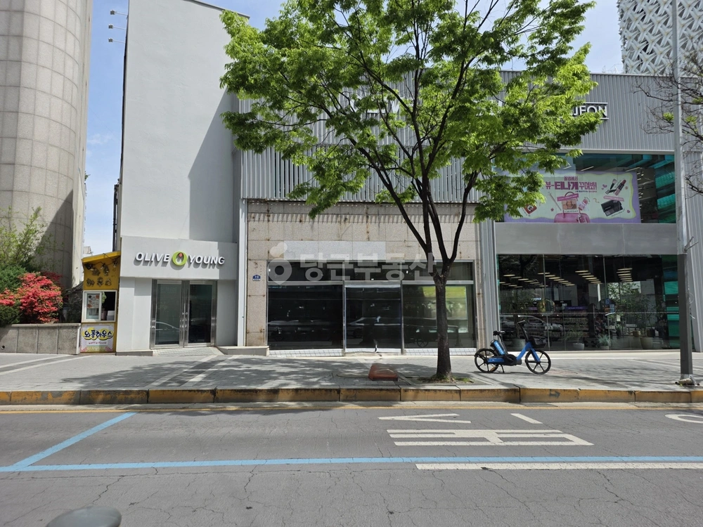 대전광역시 서구 둔산동 상가 사진 1